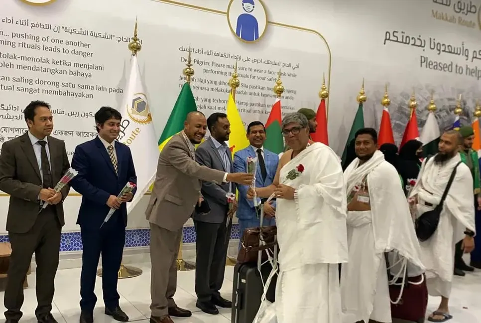 ৪১৯ জন হজযাত্রী  নিয়ে বাংলাদেশের প্রথম হজ ফ্লাইট সৌদি আরব পৌঁছেছে