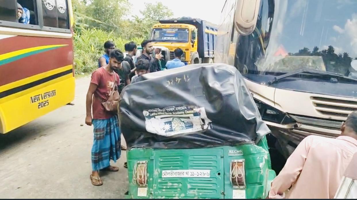 ওসমানীনগরে লন্ডন এক্সপ্রেস-সিএনজি অটোরিক্সা মুখোমুখি সং*ঘ*র্ষে, ৪জন আহত